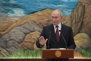 Российский рынок акций  ускорил снижение на фоне заявлений Путина в Бишкеке