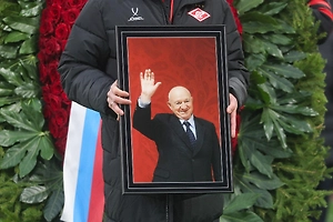 Легендарного футболиста Никиту Симоняна похоронили на Ваганьковском кладбище