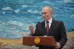 Путин: Нам, конечно, нужно признание новых территорий, но не от Украины