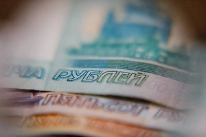 Крупнейшие экспортёры в четыре раза сократили покупки валюты в России