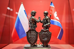 Хинштейн: В Курске установят памятник боевому братству КНДР и России