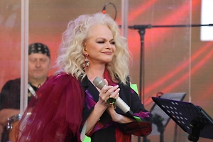 Покупательница квартиры Долиной за 112 млн оплатила вместо неё налог – 100 тысяч