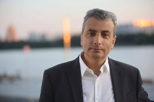 На Льва Шлосберга* завели дело о фейках про Армию России