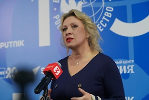 Захарова назвала режим Зеленского международной бригадой коррупционеров