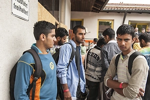 Европе предрекли обратный путь в Средневековье из-за наплыва мигрантов