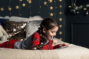 Психолог рассказала, как реагировать на дорогие запросы детей к Деду Морозу