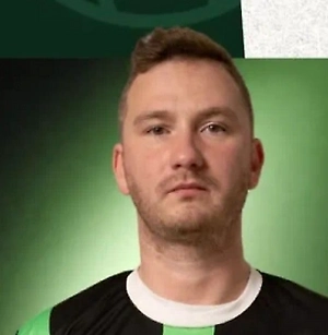 В новой форме отражена концепция «русский дух». Мы решили, что пресловутая «русскость», она не в паспорте или стране, а внутри - в вере, в ценностях в духовности. Поэтому центральным элементом новой формы стал храм, а именно Собор Василия Блаженного 