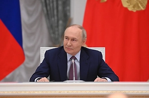 Путин по телефону обсудил ситуацию на передовой с командирами подразделений