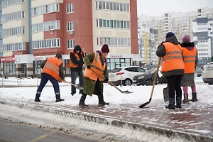 Из Брянска за сутки вывезли почти 440 тонн снега, ожидается ухудшение погоды