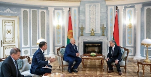 Лукашенко дал спецпосланнику Трампа ценные советы по Украине