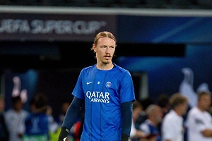 Матвей Сафонов вышел в стартовом составе ПСЖ, основной вратарь остался в запасе