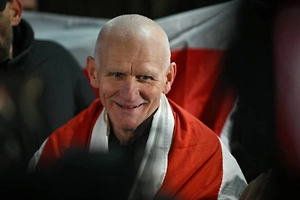 Помилованный Лукашенко оппозиционер Беляцкий находится в Литве