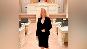 Учительницу из Петербурга подозревают в совращении двух 12-летних школьников