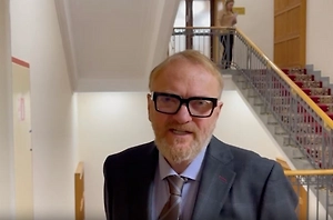 Яркие эмоции против постных лиц: Милонов объяснил, почему эстонцы рвутся в РФ на Новый год, а Таллин их не пускает