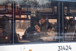 Путин: Семьи не должны терять уровень достатка при рождении ребёнка