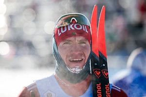 Большунова отстранили от соревнований за нанесение травмы сопернику
