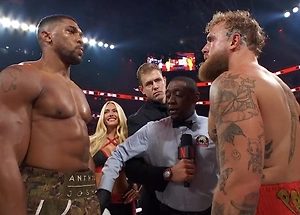 Энтони Джошуа нокаутировал Джейка Пола в боксёрском поединке