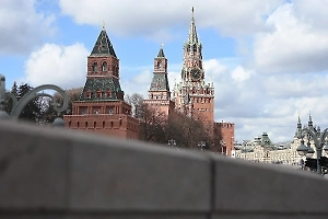 «Гораздо красивее, чем красный»: Артемий Лебедев заявил, что мечтает перекрасить Московский Кремль