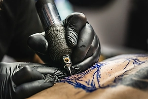 Тату на крови: Назван ужасающий мотив убившего мать подростка из Сочи