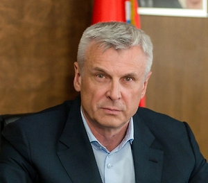 Становится больше третьих, четвёртых и последующих детей. Их доля превышает 22%. Фактически каждый третий ребёнок воспитывается в многодетной семье. Это стало возможным благодаря комплексу мер, направленных на стимулирование рождаемости, поддержку семей, материнства и детства. Сегодня приняты дополнительные социальные меры.