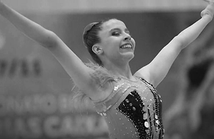 Умерла бразильская гимнастка Изабель Марциняк, ей было 18 лет