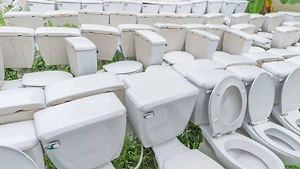 Италия потеряет 140 млн евро из-за ограничений на поставки унитазов в Россию