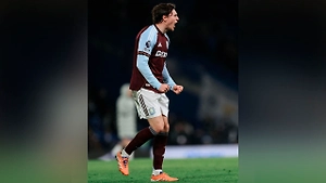 «Астон Вилла» переиграла «Челси» со счётом 2:1, оформив 11-ю победу подряд