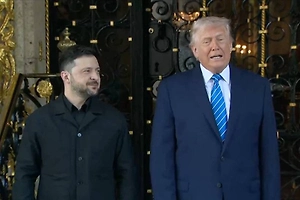 Трамп назвал тупым вопрос о роли США в гарантиях безопасности Украине