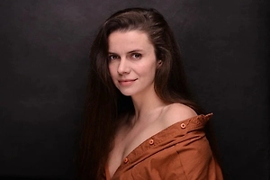 Актрису Цветкову избили ложкой для обуви в раздевалке фитнес-клуба в Москве