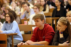 Рособрнадзор объявил предостережения шести вузам России