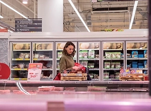 Купить нельзя подождать: гречка, мандарины, консервы — Life.ru узнал, где ждать скидок в декабре