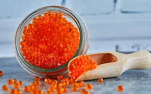 Красная икра резко подешевела перед Масленицей на 15%