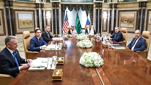 Новая реальность: Чем закончились первые переговоры России и США по ситуации на Украине