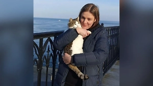 Кошку Мусю, сброшенную с обрыва, не станут возвращать в «Ласточкино гнездо»