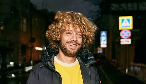 Московский суд арестовал счета блогера-иноагента Варламова*