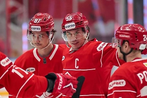 «Спартак» победил «Сибирь» и вернулся на второе место на Западе в КХЛ