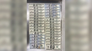 В российском аэропорту задержали украинца за контрабанду из Катара более $70 тысяч
