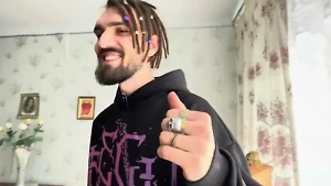 Адвокат объяснил, что грозит стендаперу Останину, пошутившему про изувеченного бойца СВО