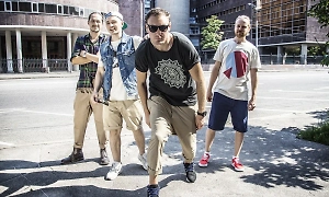 «Только проиграют»: Продюсер оценил перспективы сбежавшей из России группы «Каста»