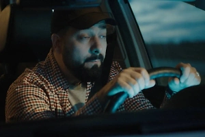 10 треков, которые ни в коем случае нельзя слушать за рулём, иначе аварии не избежать
