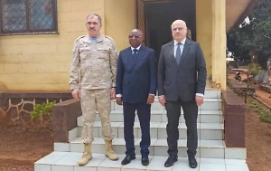 Замглавы МО РФ Евкуров прибыл в ЦАР с рабочим визитом и встретился с президентом