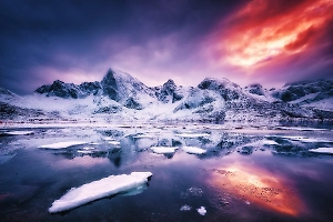 Теперь и над Арктикой. В атмосфере назревает угроза новой озоновой дыры