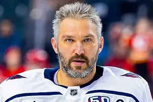 Одноклубник рассказал об интересной традиции Овечкина после матчей
