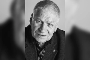 То, что происходит в Азии сегодня, — это очень, очень тяжело. Можно только опасаться, потому что то, что показали — как складывается дом, — это настоящая катастрофа. Что касается дальнейшей ситуации, можно надеяться, что если будут другие толчки, то они окажутся слабее. То есть вторая, остаточная волна. После такого мощного удара обычно следует несколько афтершоков. Насколько серьёзными они будут, известно только одному — Всевышнему.