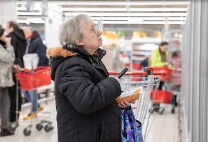 «Мясной клей» нашли в твороге, сардельках и колбасе российских производителей