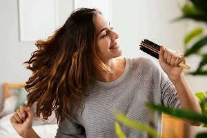 Россиянкам дали советы, как восстановить волосы без салона красоты