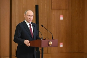 Путин прибыл в центр поддержки бойцов СВО со вдовой комбата-героя Отмели