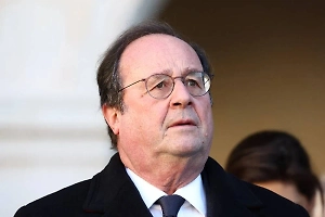 Песков напомнил Макрону признание Олланда в срыве Минских соглашений