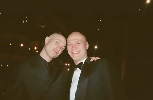 Юра Борисов сфотографировался со своим двойником на премии «Оскар»