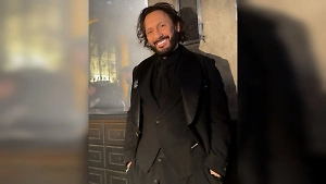 «Всё для тебя»: Стас Михайлов устроил россиянкам вокальный сюрприз в Шереметьево